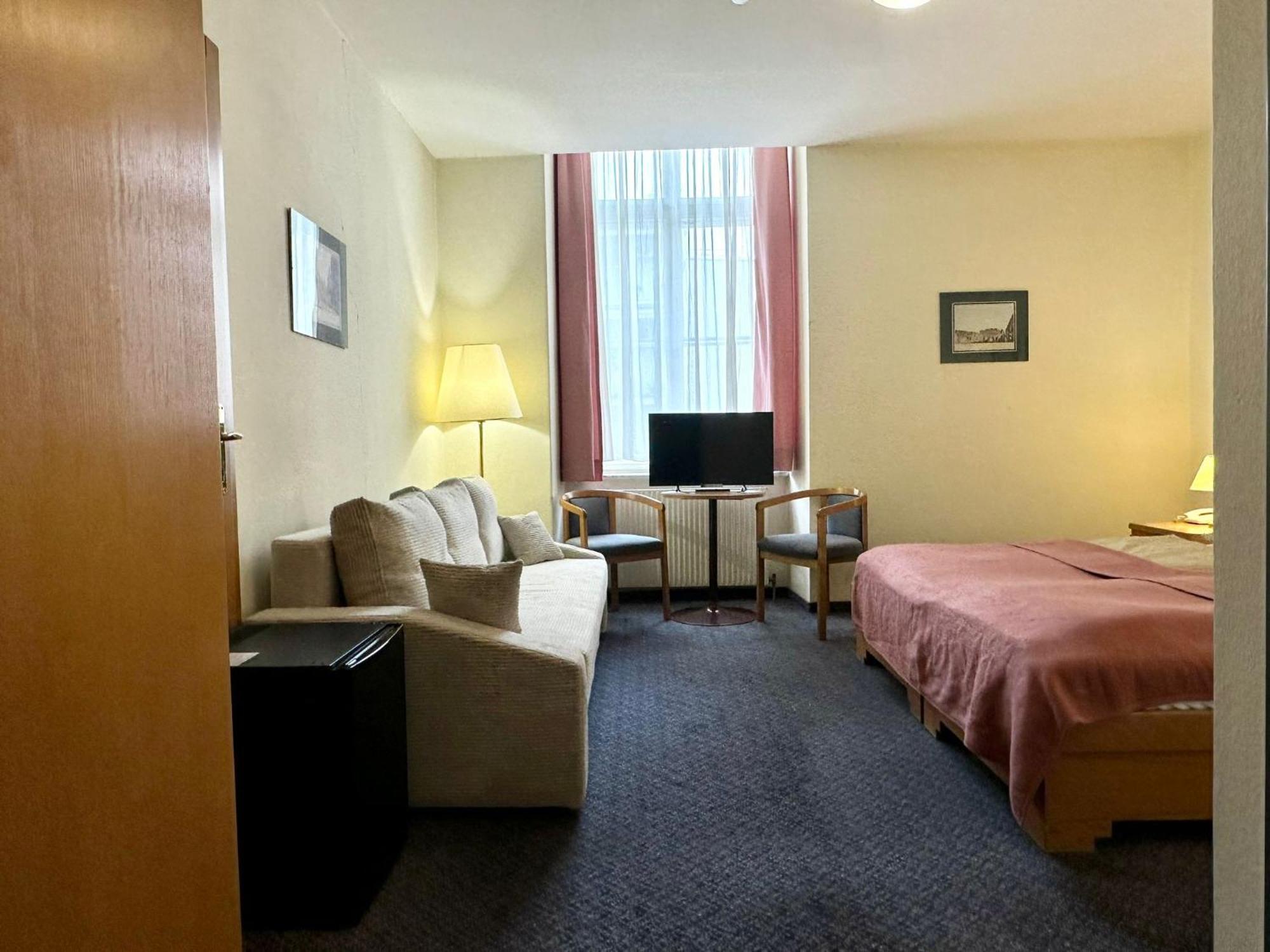 Very Central Apartments, 5 Min To City Center, No Reception Viena Exterior foto