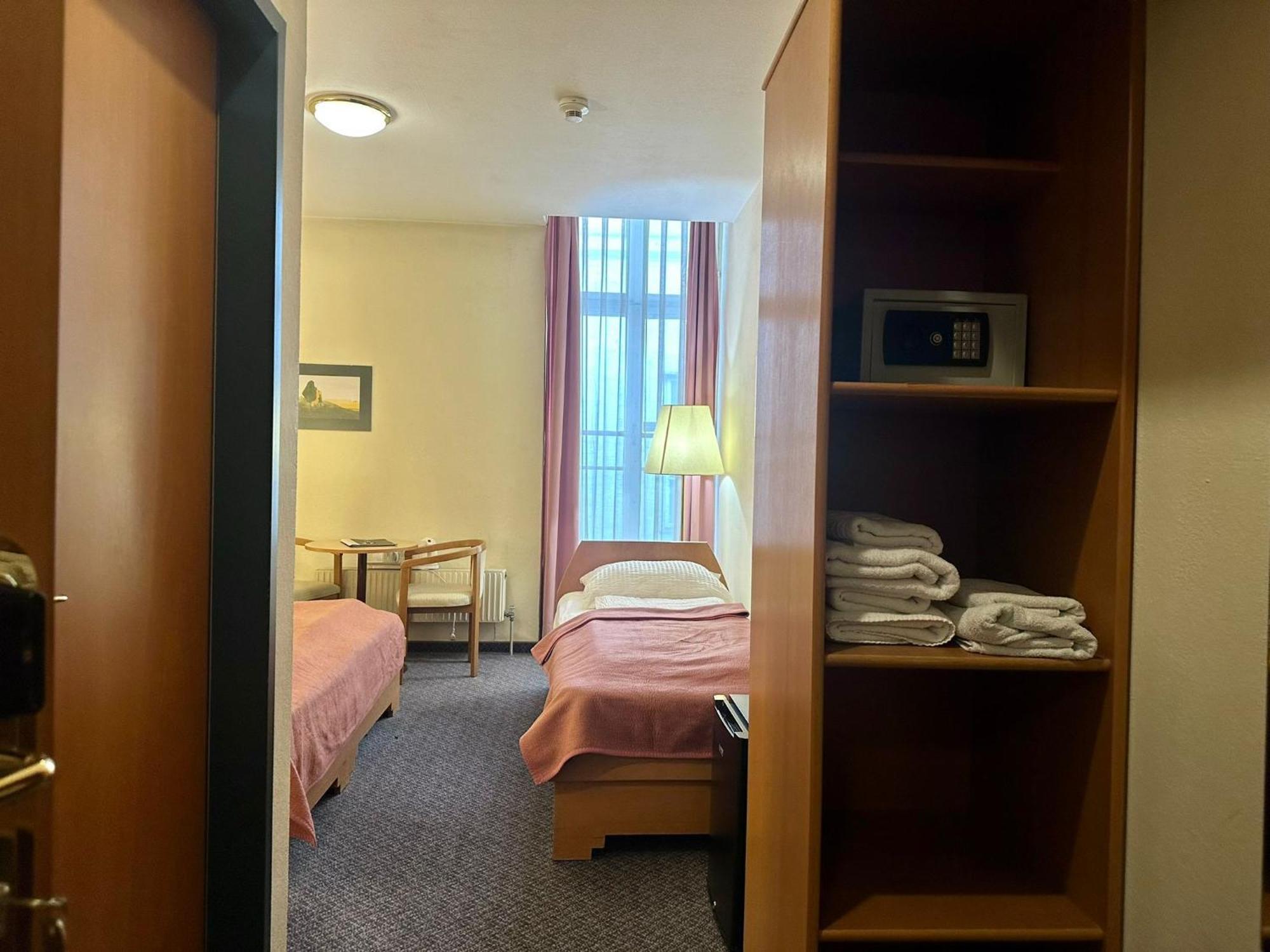 Very Central Apartments, 5 Min To City Center, No Reception Viena Exterior foto