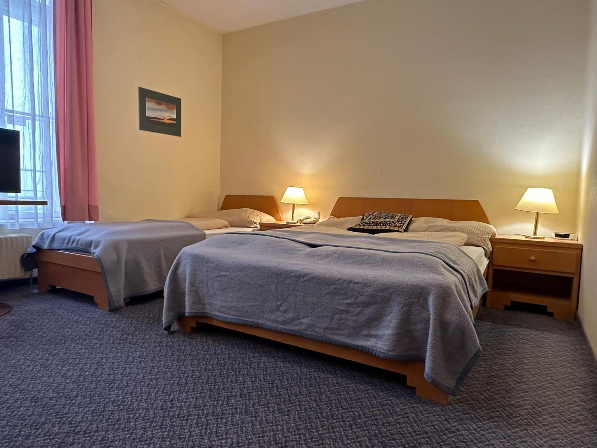 Very Central Apartments, 5 Min To City Center, No Reception Viena Exterior foto